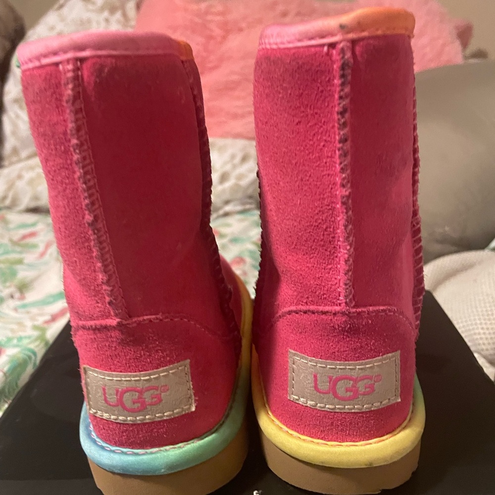Pink sz 9 uggs